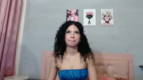 rosa_woolf online show from September 23, 12:08 pm
