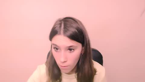 Snapshot of rosalais_ chatting on October 17, 7:22 am Rose online show from October 17, 7:22 am