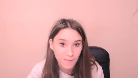 Snapshot of rosalais_ chatting on October 22, 7:08 am Rose online show from October 22, 7:08 am