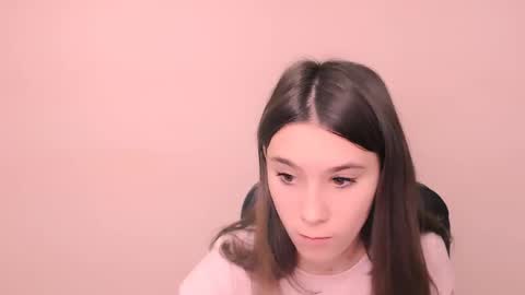 Snapshot of rosalais_ chatting on November 25, 7:52 am Rose online show from November 25, 7:52 am