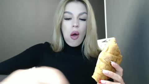 Rosalina online show from October 1, 12:55 pm