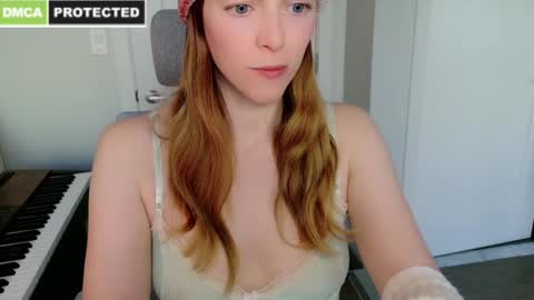 rose77782 online show from January 3, 7:18 pm