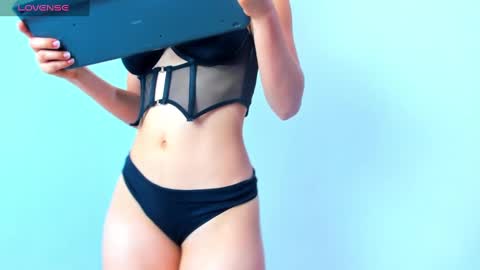 Snapshot of rose__cutee chatting on February 10, 6:45 pm rose cutee online show from February 10, 6:45 pm
