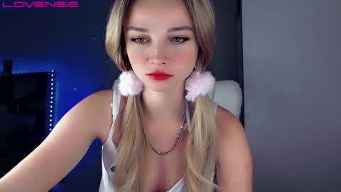 rose__luck online show from September 25, 6:44 pm
