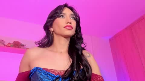 Snapshot of rose__saenz chatting on November 19, 8:31 pm Rose Saenz online show from November 19, 8:31 pm