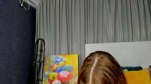 Snapshot of roseblanche2k chatting on February 18, 1:32 am Florin online show from February 18, 1:32 am