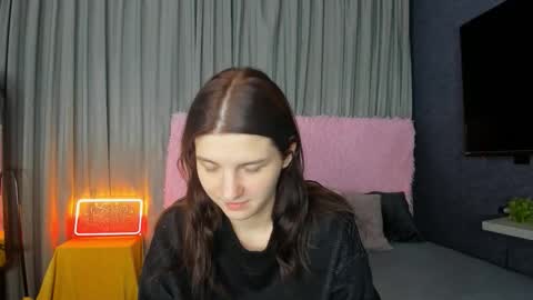 Snapshot of roseblanche2k chatting on December 4, 6:38 pm Florin online show from December 4, 6:38 pm