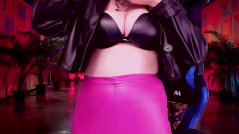 Rosebloom online show from October 11, 4:27 pm