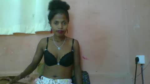Snapshot of rosiahot1 chatting on March 10, 6:49 am rosia online show from March 10, 6:49 am