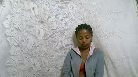 Snapshot of rosiahot1 chatting on October 2, 2:07 am rosia online show from October 2, 2:07 am