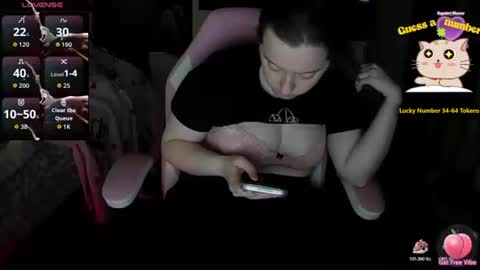 rosie8965804 online show from February 13, 1:56 am