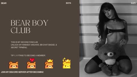 Rosie Bones online show from February 4, 9:42 pm