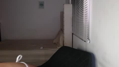 rosiehw online show from April 15, 5:42 pm