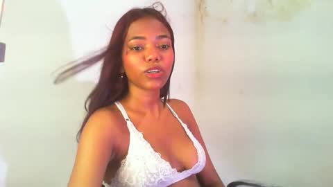 Snapshot of ross_saky chatting on October 19, 7:47 pm ross_saky online show from October 19, 7:47 pm