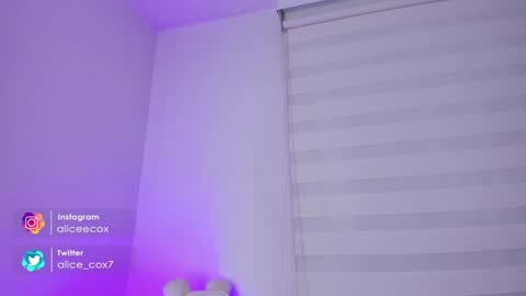   online show from February 8, 11:12 am