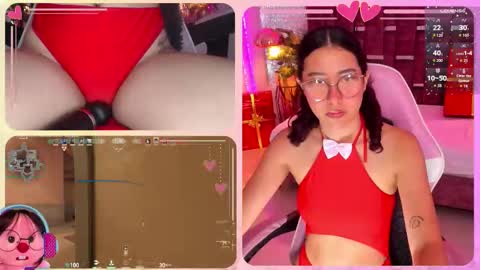 Snapshot of rossiegames chatting on December 14, 3:06 pm Rossie online show from December 14, 3:06 pm