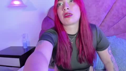 rossy_red9999 online show from May 6, 12:10 pm
