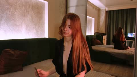 Snapshot of rosy_black_ chatting on December 8, 5:29 am rosy_black_ online show from December 8, 5:29 am