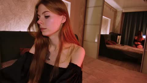 Snapshot of rosy_black_ chatting on December 15, 5:10 pm rosy_black_ online show from December 15, 5:10 pm