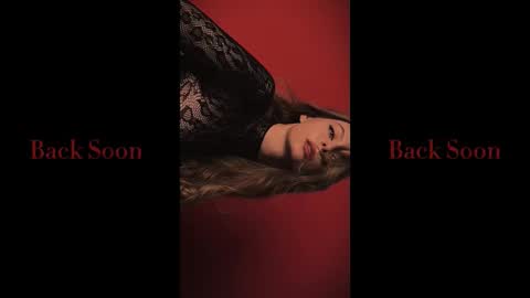 rosy_black_ online show from February 3, 5:51 pm