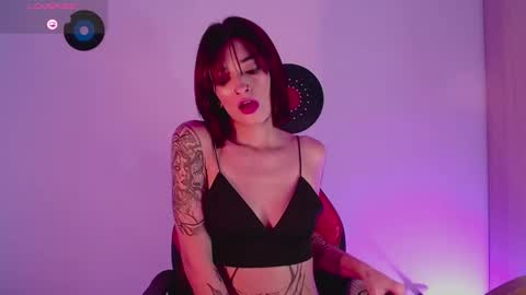 Snapshot of rot_wallace chatting on September 30, 10:26 pm rot_wallace online show from September 30, 10:26 pm