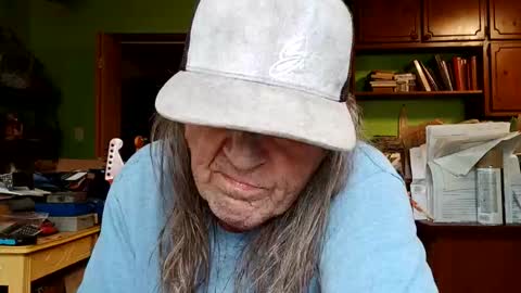 Snapshot of rotorranch chatting on October 27, 6:45 pm rotorranch online show from October 27, 6:45 pm