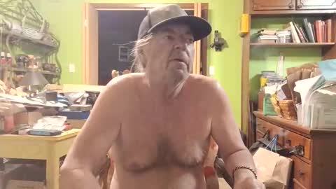 Snapshot of rotorranch chatting on November 21, 6:56 am rotorranch online show from November 21, 6:56 am