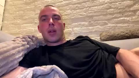 rotteei1 online show from October 18, 5:46 pm