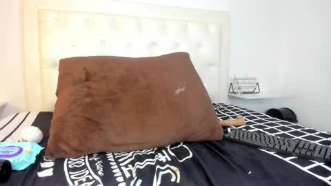 rouse_sexy_hotxx77 online show from November 2, 4:31 pm