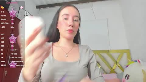 Snapshot of rousee_yarelds chatting on December 14, 3:01 am rousee_yarelds online show from December 14, 3:01 am