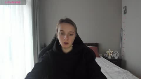 Snapshot of rousereed chatting on December 3, 10:50 am Rouse online show from December 3, 10:50 am