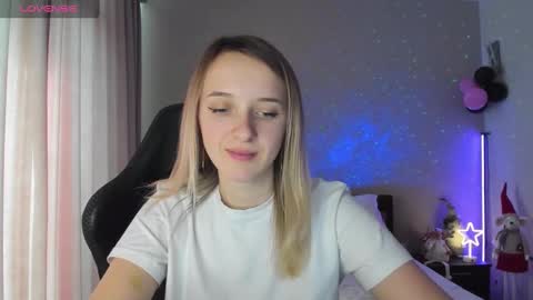 Snapshot of rousereed chatting on January 18, 10:39 am Rouse online show from January 18, 10:39 am