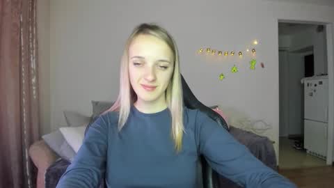 Snapshot of rousereed chatting on November 9, 7:28 am Rouse online show from November 9, 7:28 am