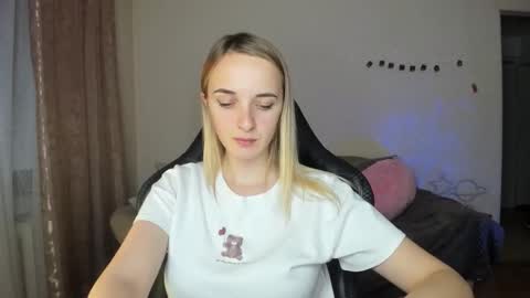 Snapshot of rousereed chatting on November 12, 1:33 pm Rouse online show from November 12, 1:33 pm