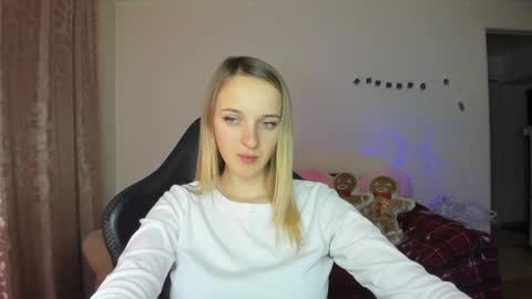 Snapshot of rousereed chatting on November 23, 1:11 pm Rouse online show from November 23, 1:11 pm