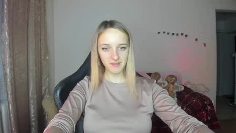 Snapshot of rousereed chatting on December 1, 1:05 pm Rouse online show from December 1, 1:05 pm