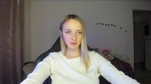 Snapshot of rousereed chatting on December 3, 2:37 pm Rouse online show from December 3, 2:37 pm