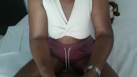 luxa online show from February 7, 9:37 pm