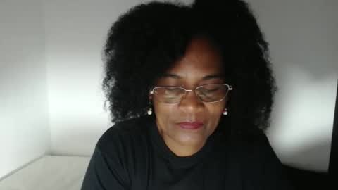 luxa online show from November 17, 11:10 pm