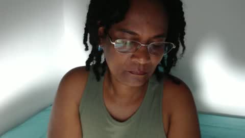 luxa online show from November 27, 1:13 pm