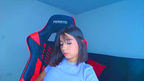 rousse_violet online show from November 20, 10:42 pm