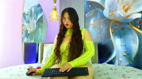 rouxinferno_cr online show from March 19, 4:49 am