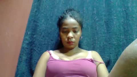 Snapshot of rovaelyah chatting on September 27, 3:39 pm rovaelyah online show from September 27, 3:39 pm
