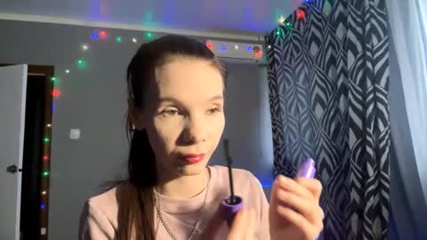 Snapshot of rowenaaini chatting on March 4, 9:59 am Jess online show from March 4, 9:59 am