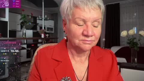 Roxana online show from February 5, 6:15 pm