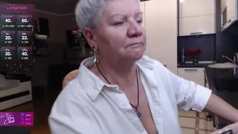 Snapshot of roxana_brooks chatting on November 18, 2:43 pm Roxana online show from November 18, 2:43 pm