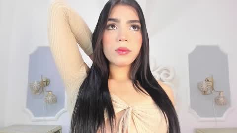 roxana_scott1 online show from November 14, 3:38 am