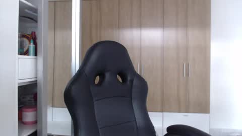 Roxana online show from February 2, 6:53 pm