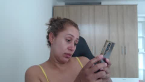 Roxana online show from September 17, 8:10 pm