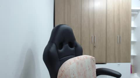 Roxana online show from November 18, 9:19 pm